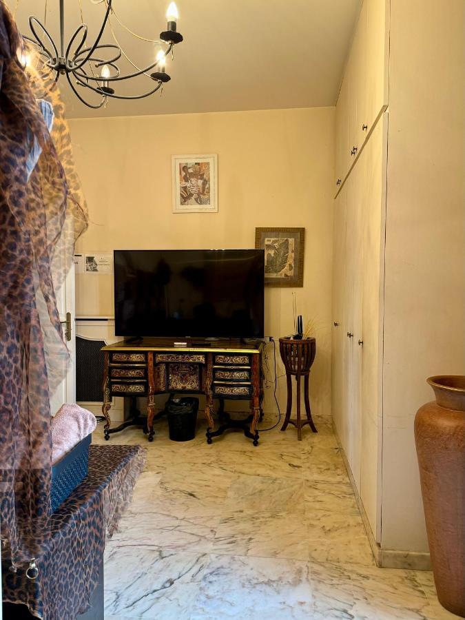 Bed and Breakfast La Demeure D'Iris Буживаль Экстерьер фото